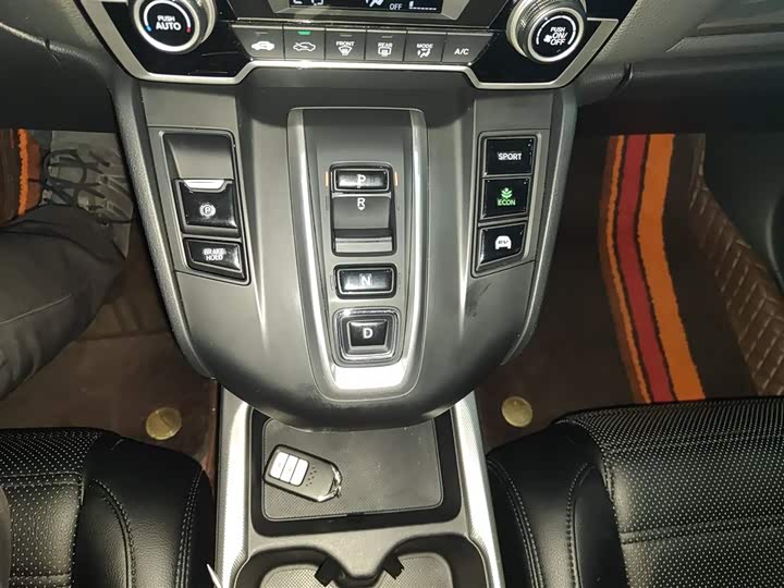 Фото 14 - Honda CR-V