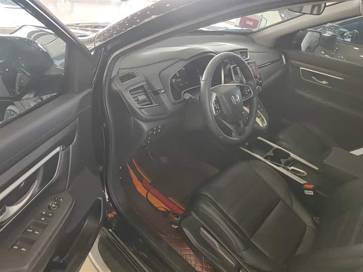 Фото 16 - Honda CR-V