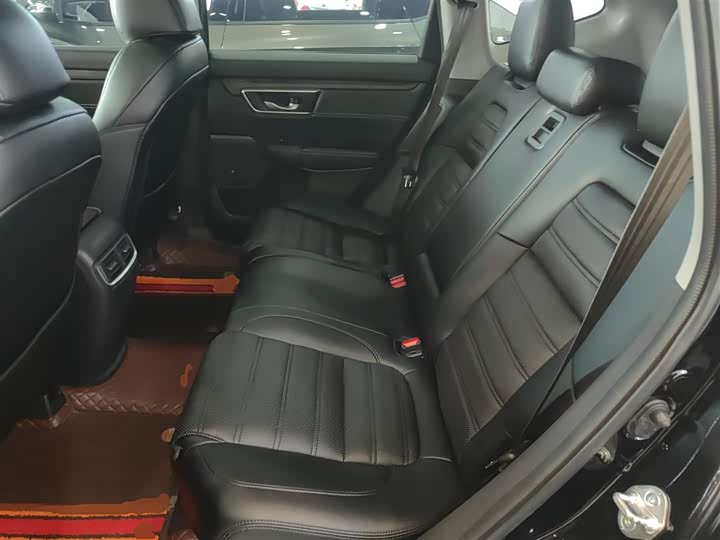 Фото 17 - Honda CR-V