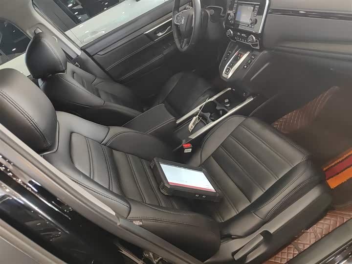 Фото 25 - Honda CR-V