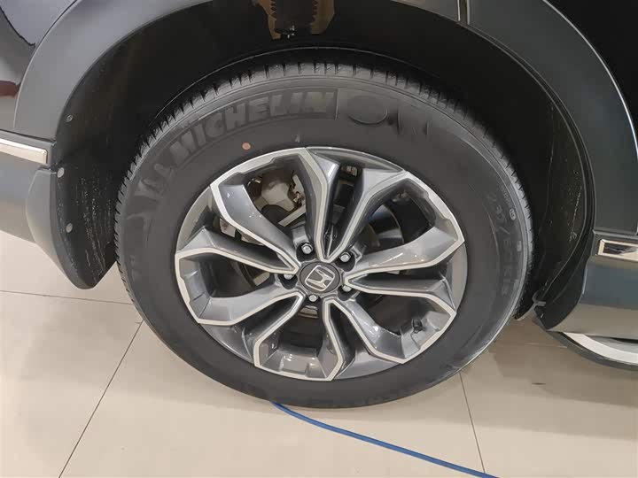 Фото 26 - Honda CR-V