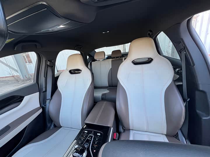 Фото 16 - BYD Qin Plus