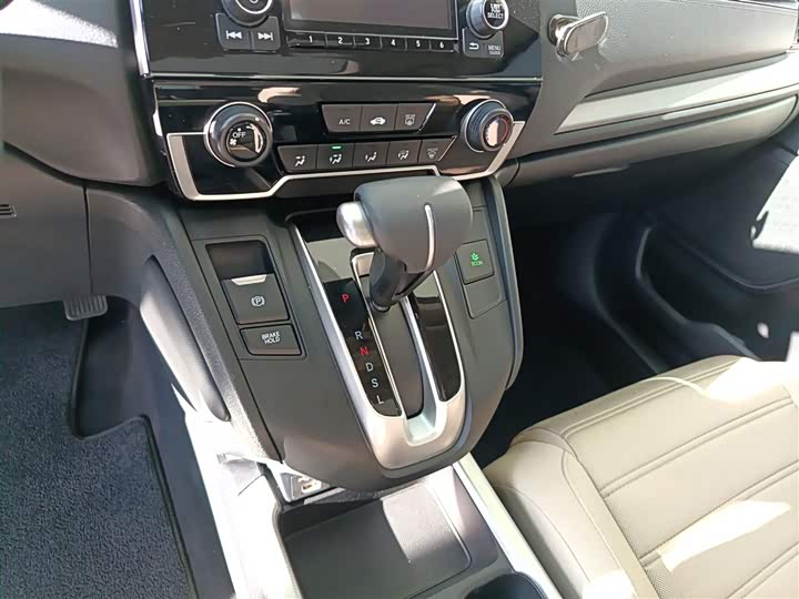 Фото 14 - Honda CR-V