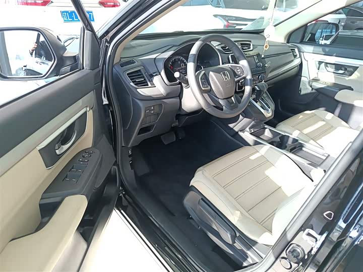 Фото 16 - Honda CR-V