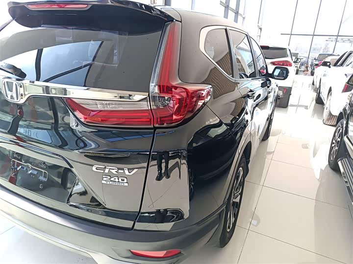 Фото 8 - Honda CR-V