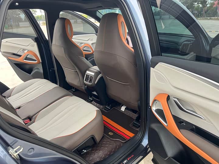 Фото 14 - BYD Song Pro Hybrid