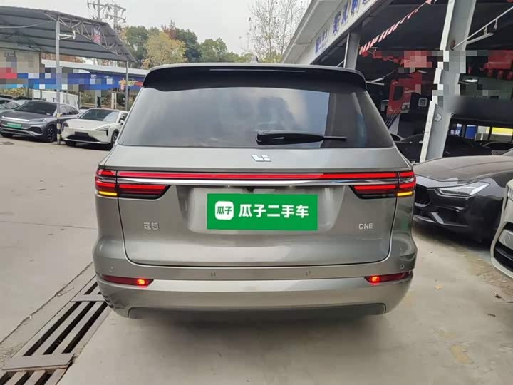 Фото 6 - LiXiang One