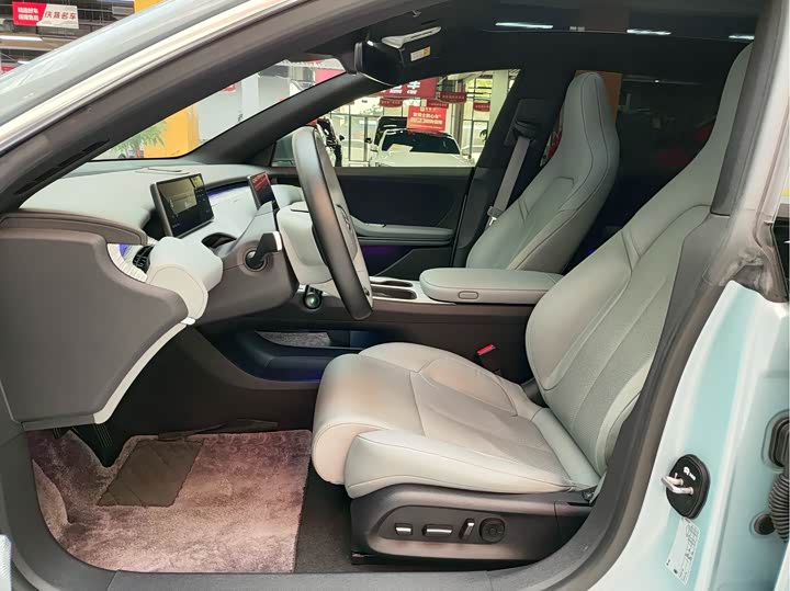 Фото 10 - Nio ET5T