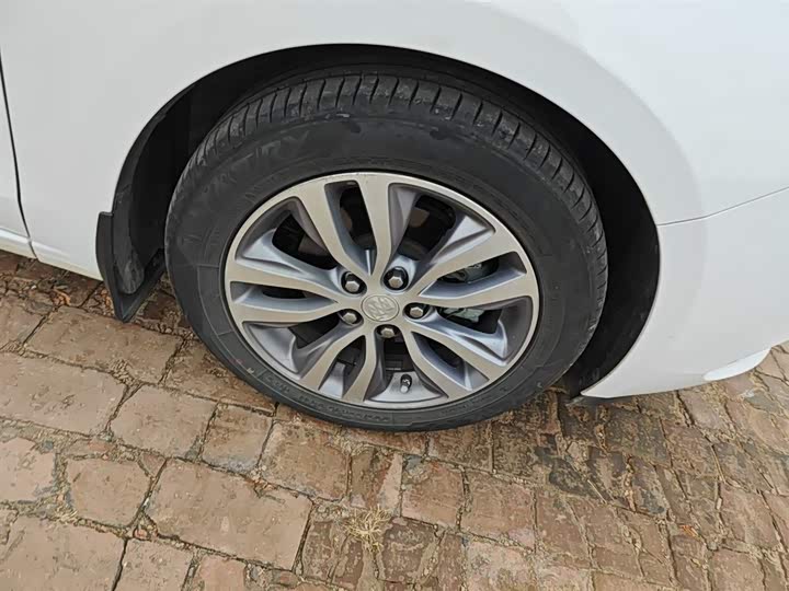 Фото 31 - Buick Excelle GT