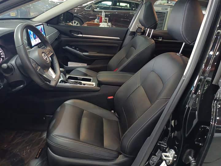 Фото 15 - Nissan Teana