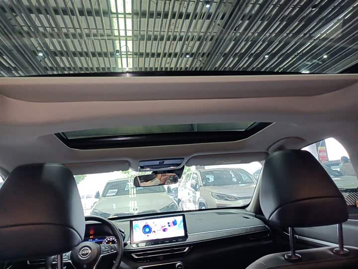 Фото 18 - Nissan Teana