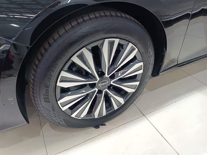 Фото 23 - Nissan Teana