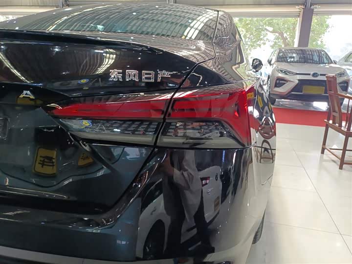 Фото 8 - Nissan Teana