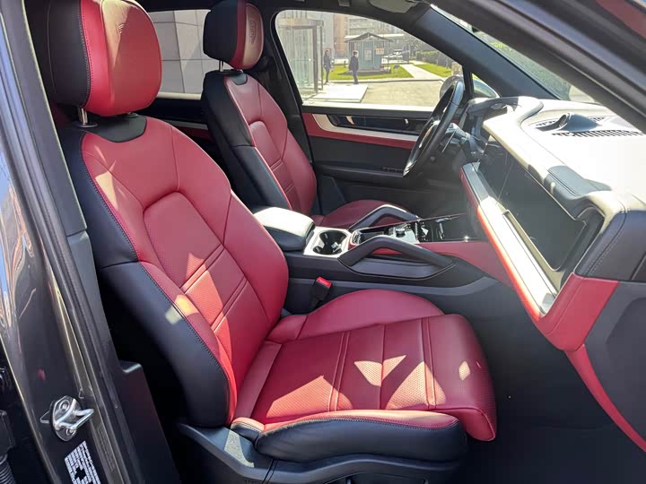 Фото 23 - Porsche Cayenne