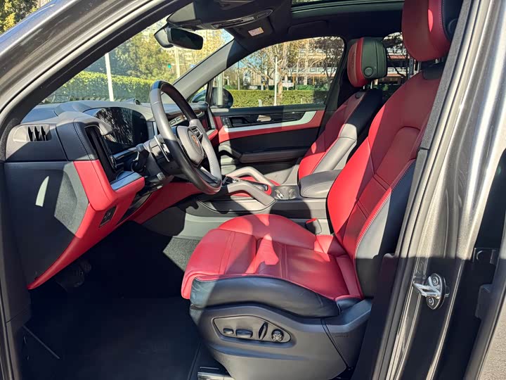 Фото 8 - Porsche Cayenne