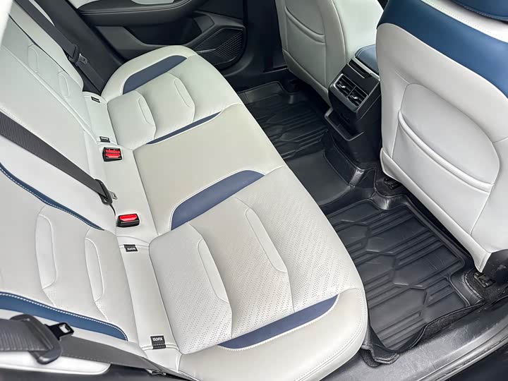 Фото 21 - Geely Preface