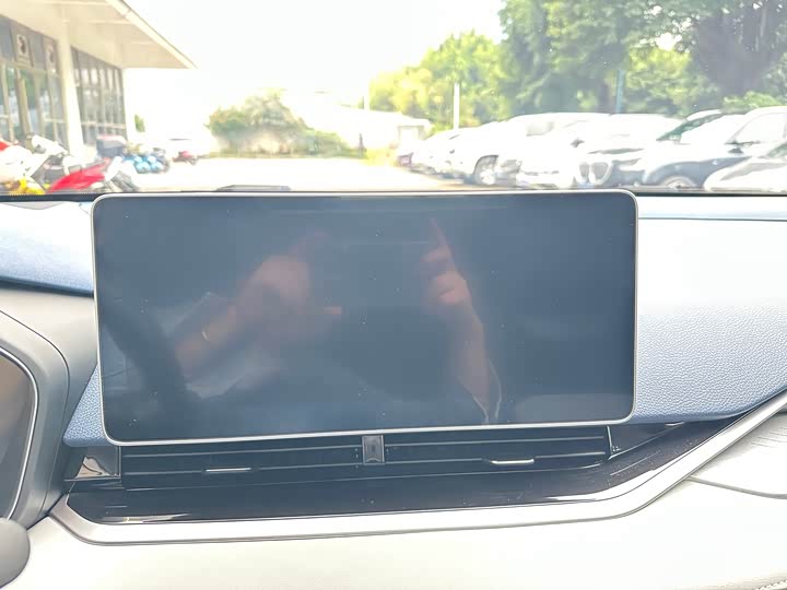 Фото 9 - Geely Preface