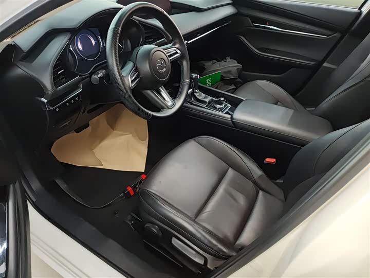 Фото 15 - Mazda 3 (Axela)