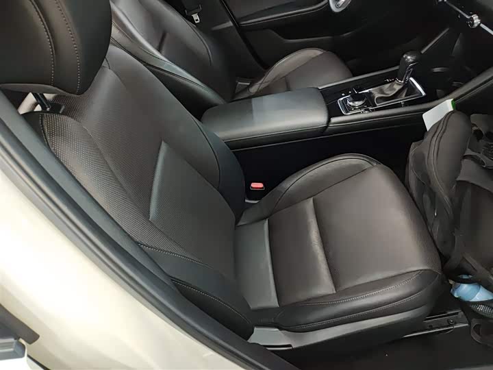 Фото 25 - Mazda 3 (Axela)