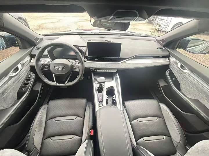 Фото 5 - Geely Preface