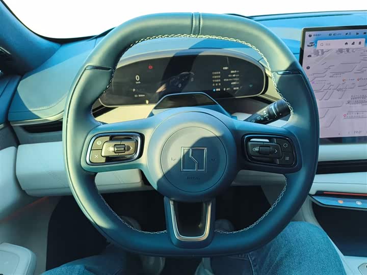 Фото 11 - Zeekr 001