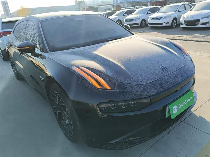 Фото 4 - Zeekr 001