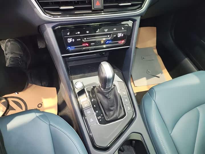 Фото 14 - Volkswagen Tharu