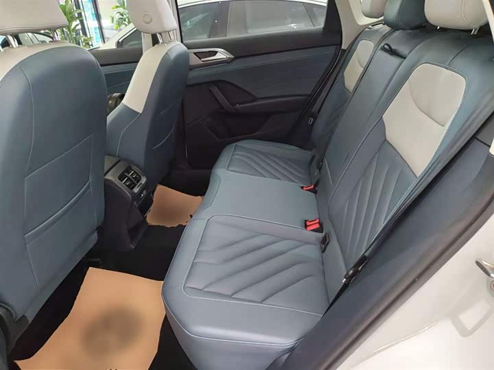 Фото 17 - Volkswagen Tharu