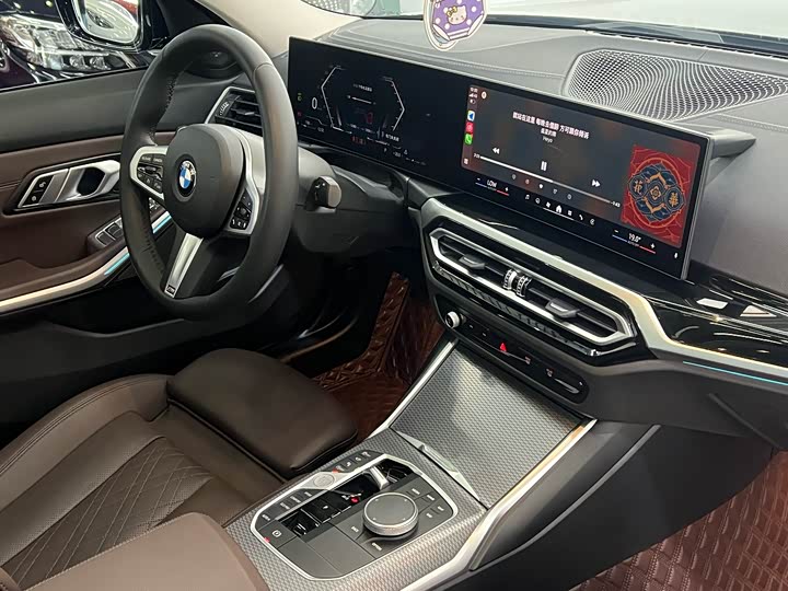 Фото 11 - BMW 3 Series