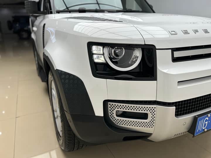 Фото 22 - Land Rover Defender