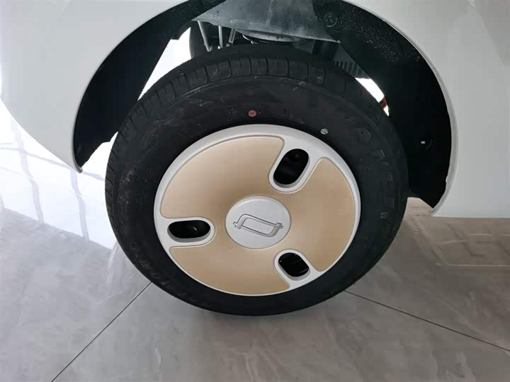 Фото 26 - Bestune Pony