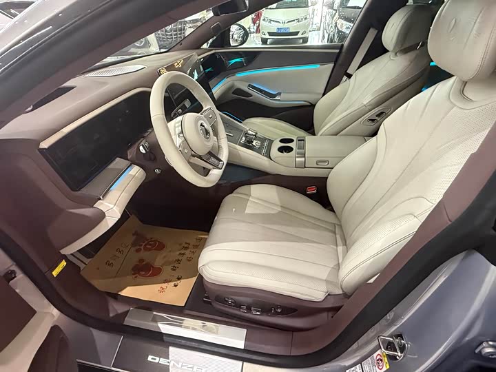 Фото 5 - Denza Z9GT