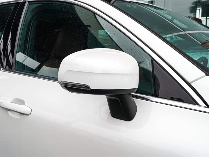 Фото 18 - Volvo XC60