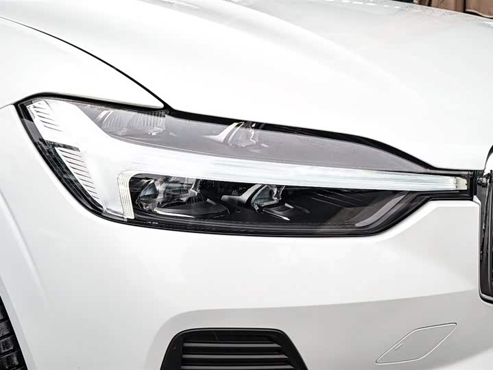 Фото 19 - Volvo XC60