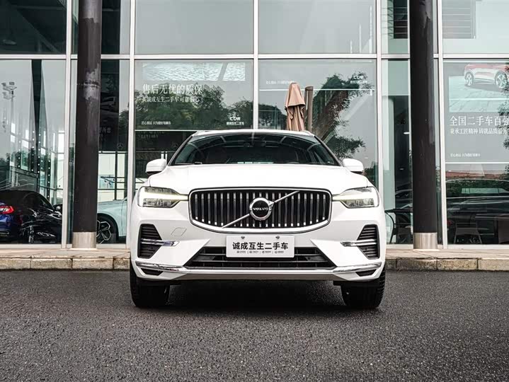 Фото 2 - Volvo XC60