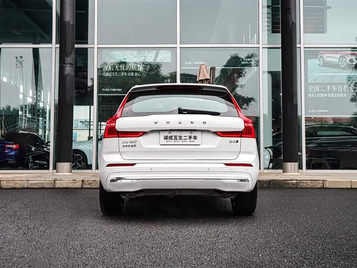 Фото 7 - Volvo XC60