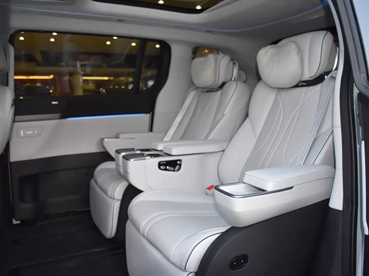 Фото 11 - XPeng X9