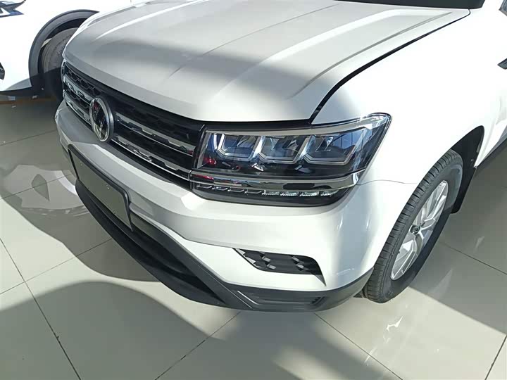 Фото 24 - Volkswagen Tharu