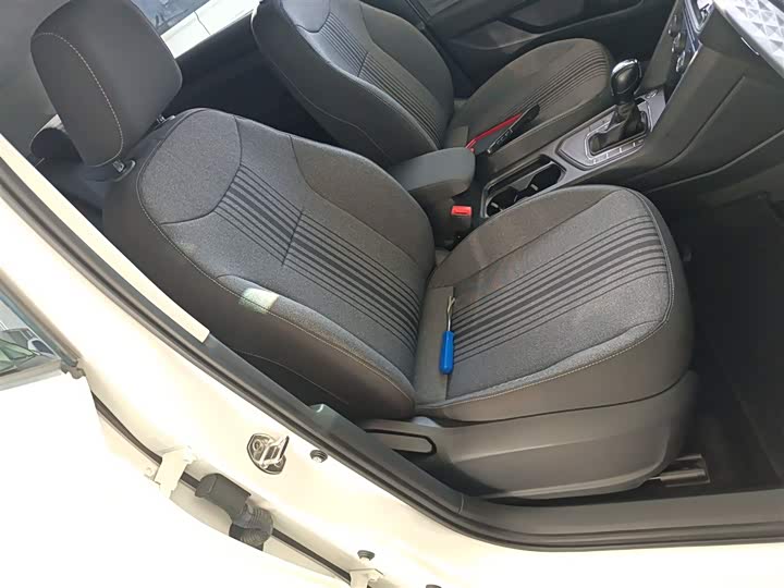 Фото 25 - Volkswagen Tharu