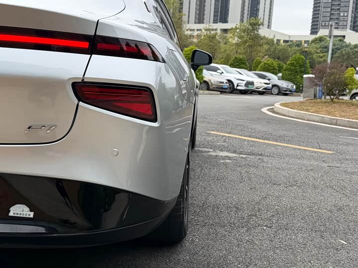 Фото 14 - XPeng P7