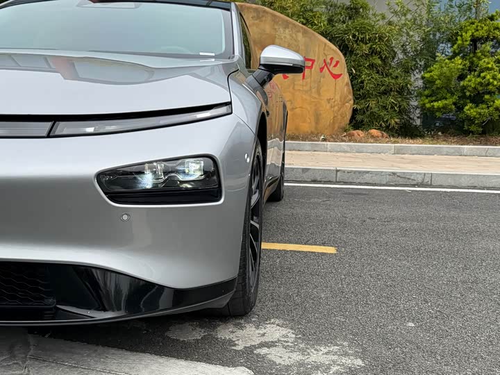 Фото 15 - XPeng P7