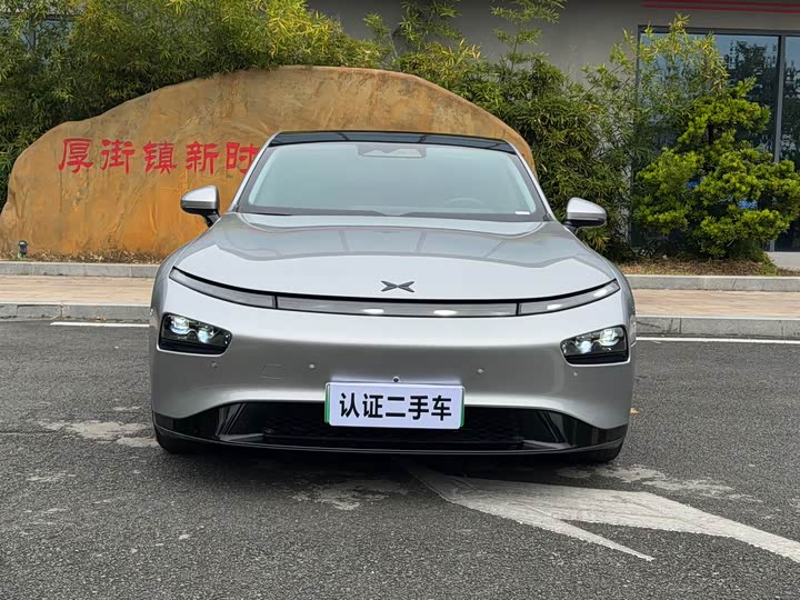 Фото 2 - XPeng P7