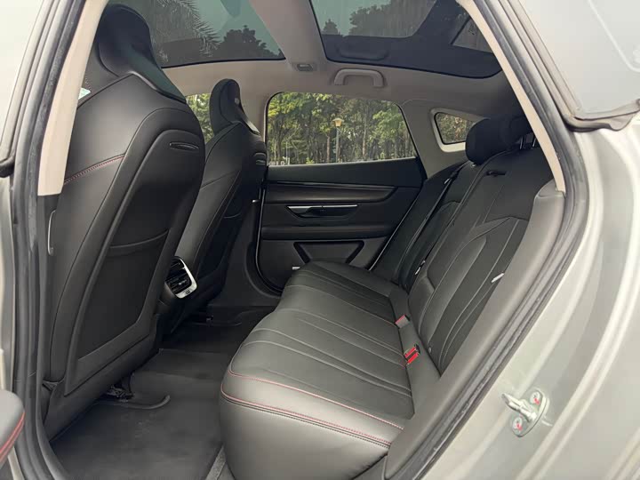 Фото 5 - XPeng P7