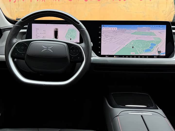 Фото 7 - XPeng P7