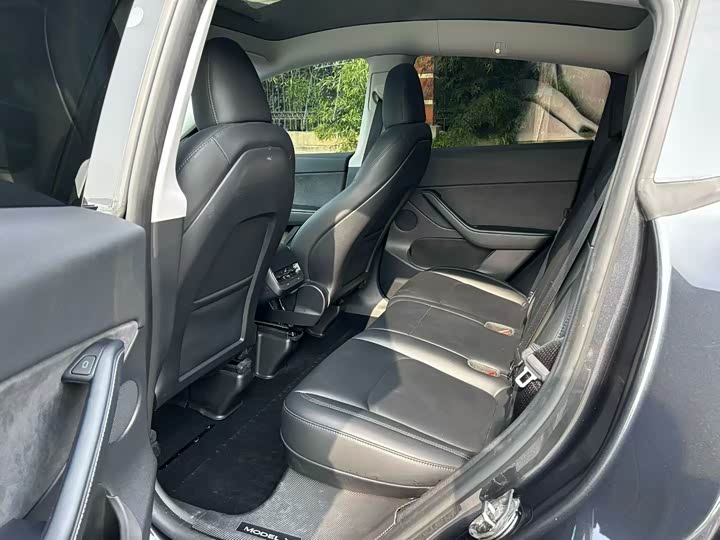 Фото 5 - Tesla Model Y