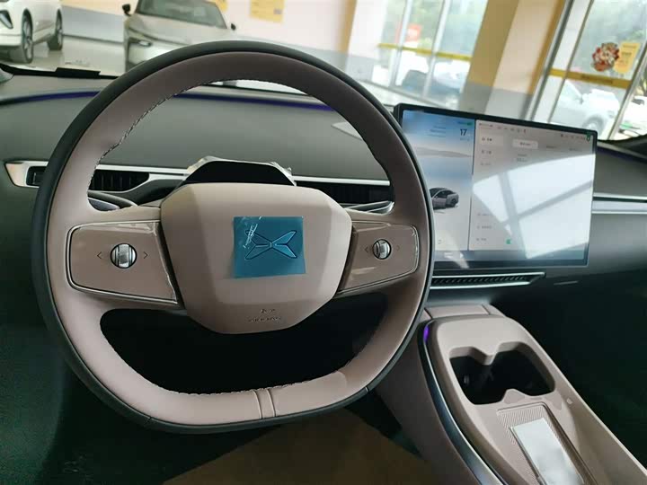 Фото 10 - XPeng Mona M03