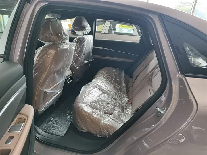 Фото 16 - XPeng Mona M03