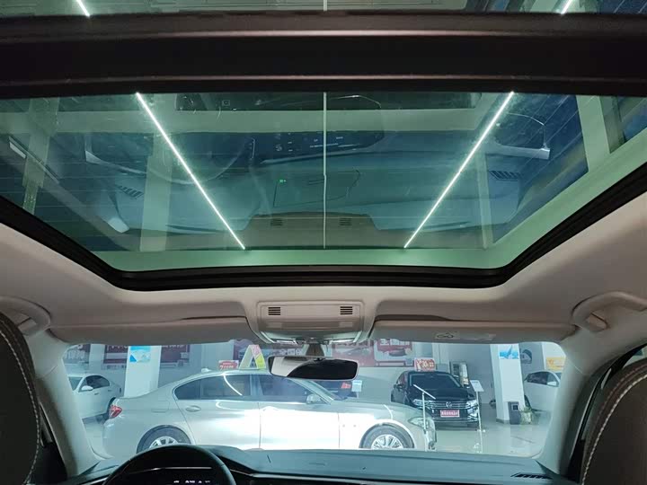 Фото 18 - Volkswagen Tayron