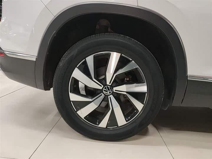 Фото 26 - Volkswagen Tayron