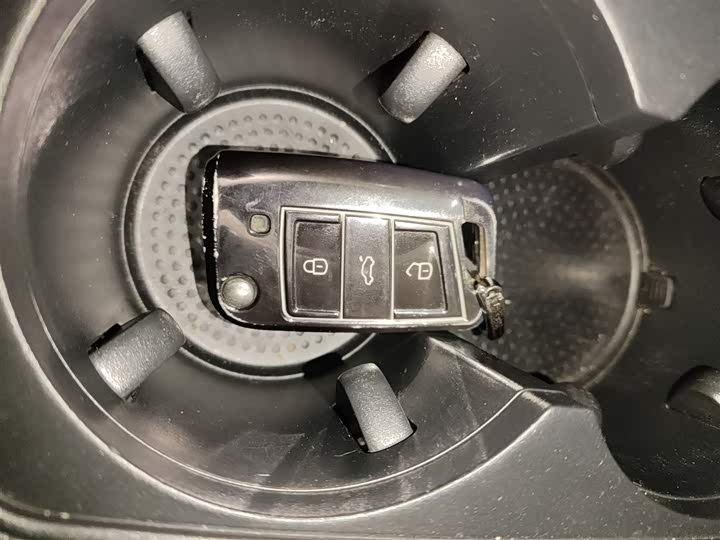 Фото 9 - Volkswagen Tayron